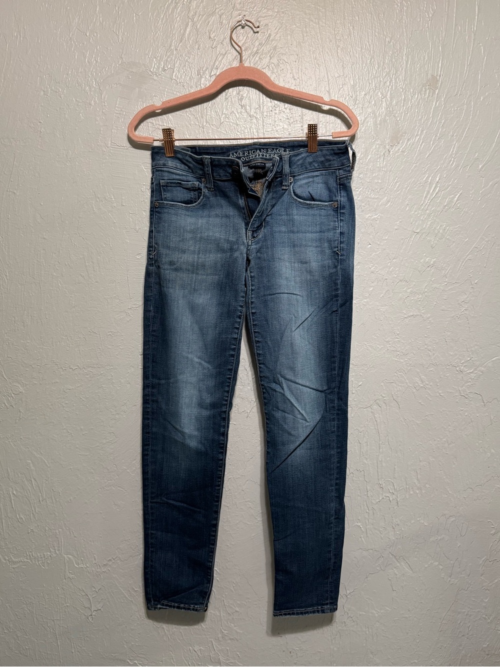 American Eagle Outfitters Women’s Mid-Rise Skinny Jeans in Medium Blue